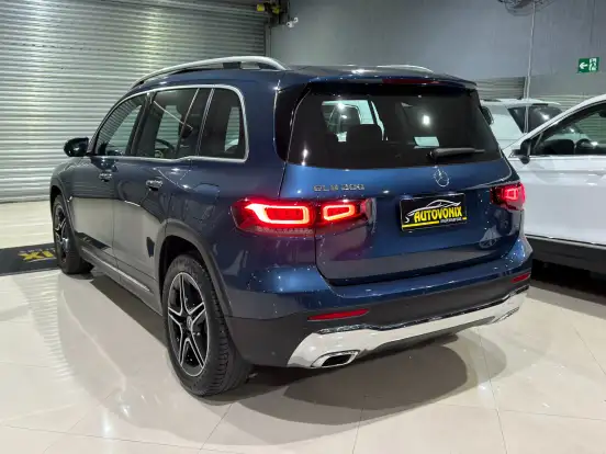 MERCEDES-BENZ-GLB 200-2021