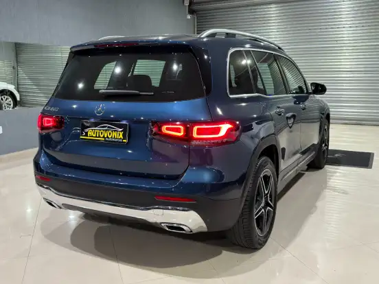 MERCEDES-BENZ-GLB 200-2021