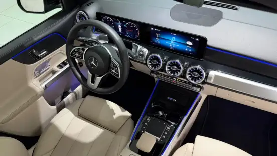 MERCEDES-BENZ-GLB 200-2022