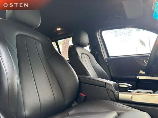 MERCEDES-BENZ-GLB 200-2021