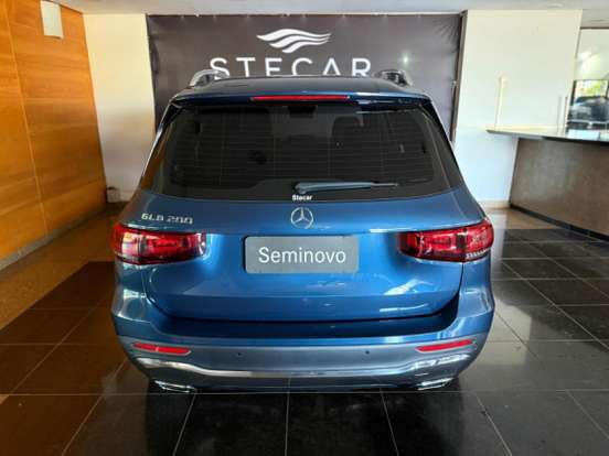 MERCEDES-BENZ-GLB 200-2022
