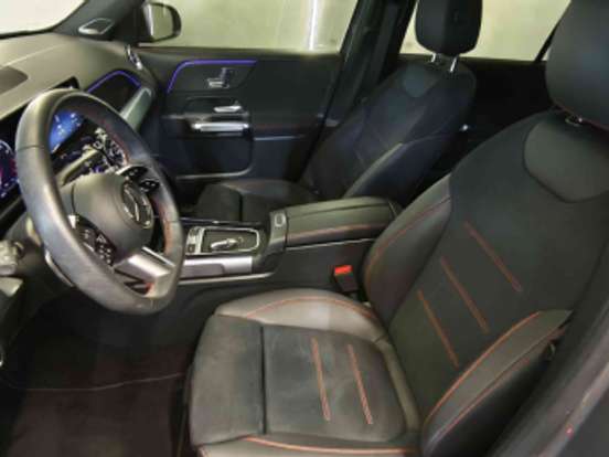 MERCEDES-BENZ-GLB 220-2.0 MHEV AMG LINE 4MATIC 8G-DCT MERCEDES-BENZ-GLB 220-2025