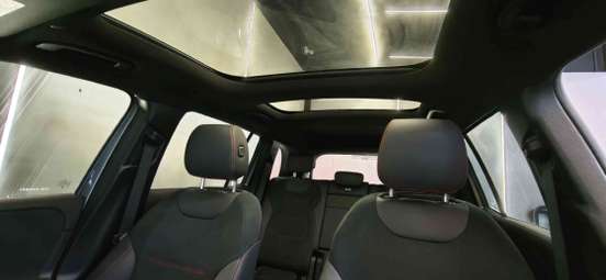 MERCEDES-BENZ-GLB 220-2025