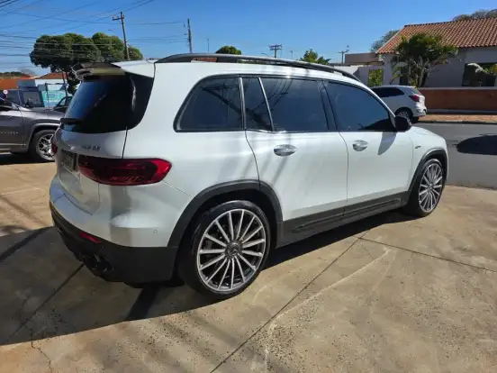 MERCEDES-BENZ-GLB 35 AMG-2.0 MHEV 4MATIC SPEEDSHIFT MERCEDES-BENZ-GLB 35 AMG-2024