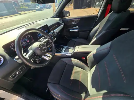 MERCEDES-BENZ-GLB 35 AMG-2024