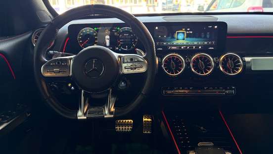 MERCEDES-BENZ-GLB 35 AMG-2022
