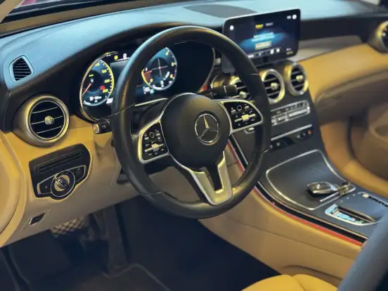MERCEDES-BENZ-GLC 220d-2019