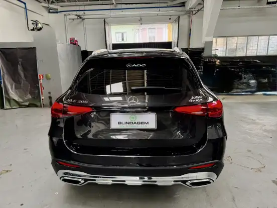 MERCEDES-BENZ-GLC 300-2026