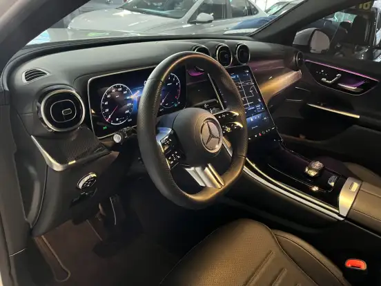 MERCEDES-BENZ-GLC 300-2024