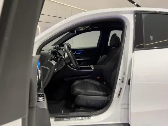 MERCEDES-BENZ-GLC 300-2023