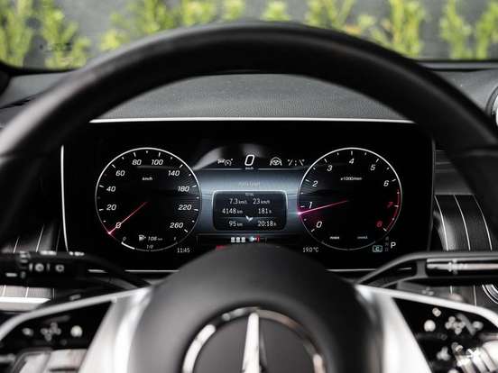 MERCEDES-BENZ-GLC 300-2023
