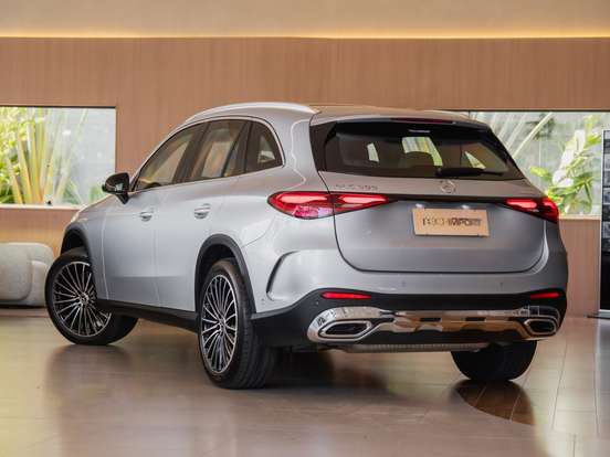 MERCEDES-BENZ-GLC 300-2025