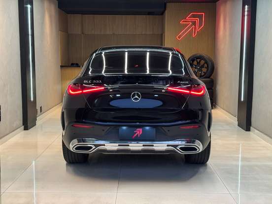 MERCEDES-BENZ-GLC 300-2025