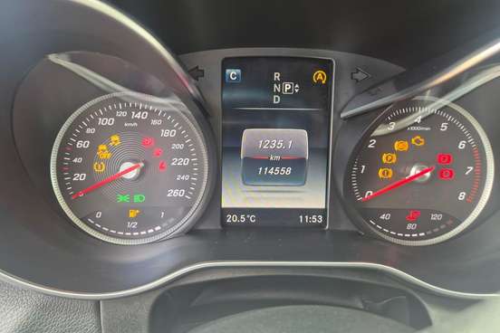 MERCEDES-BENZ-C 180-2016