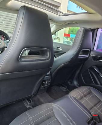MERCEDES-BENZ-GLA 200-2017