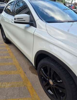 MERCEDES-BENZ-GLA 200-2017