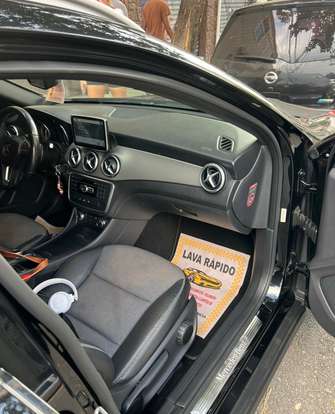 MERCEDES-BENZ-GLA 200-2015
