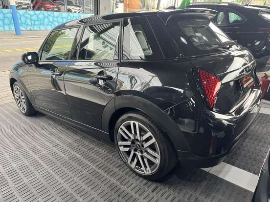 MINI-COOPER-2.0 16V TWINPOWER GASOLINA S EXCLUSIVE 4P STEPTRONIC MINI-COOPER-2024