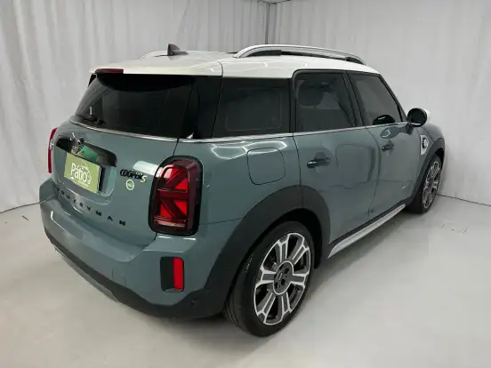 MINI-COUNTRYMAN-2021