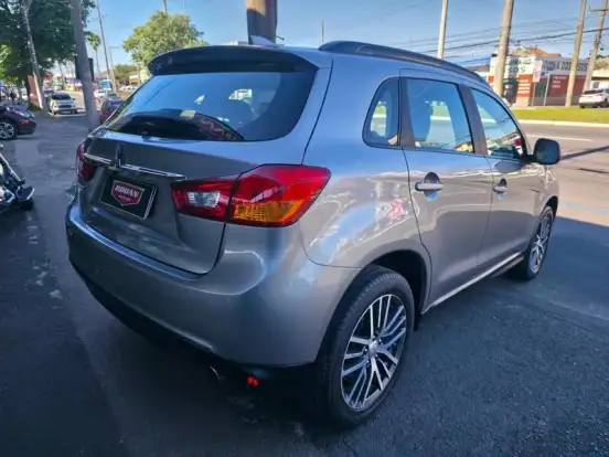 MITSUBISHI-ASX-2017