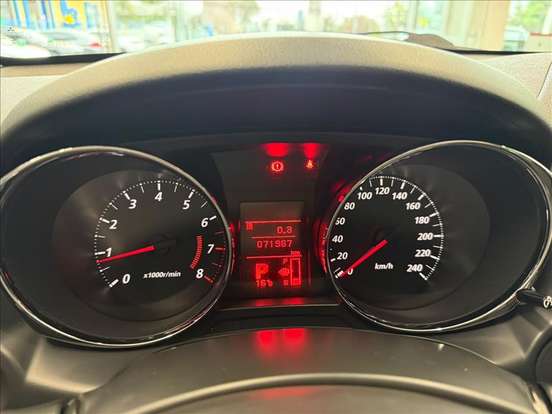 MITSUBISHI-ASX-2014
