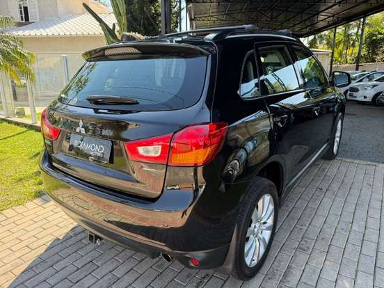 MITSUBISHI-ASX-2014