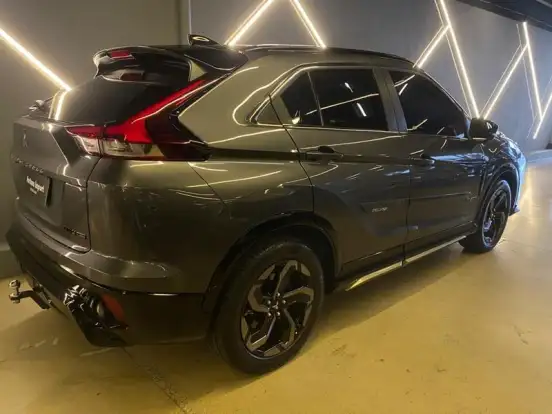 MITSUBISHI-ECLIPSE CROSS-1.5 MIVEC TURBO GASOLINA HPE-S BLACK S-AWC CVT MITSUBISHI-ECLIPSE CROSS-2025
