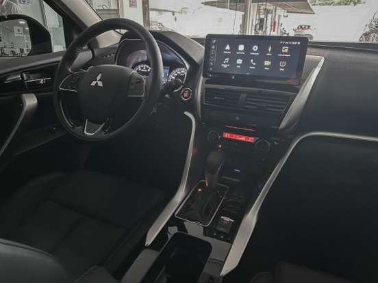 MITSUBISHI-ECLIPSE CROSS-1.5 MIVEC TURBO GASOLINA HPE CVT MITSUBISHI-ECLIPSE CROSS-2025