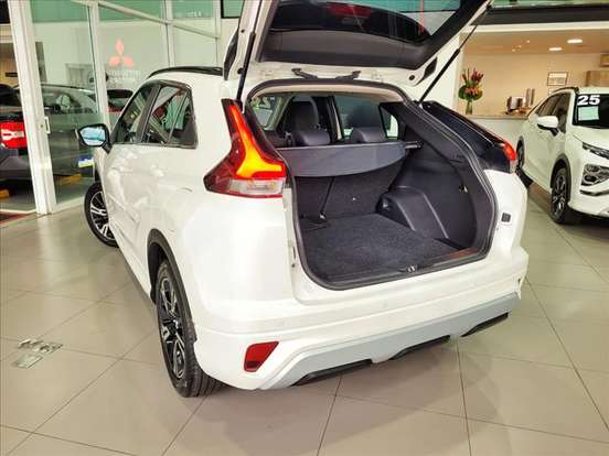 MITSUBISHI-ECLIPSE CROSS-1.5 MIVEC TURBO GASOLINA HPE CVT MITSUBISHI-ECLIPSE CROSS-2023