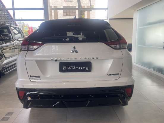 MITSUBISHI-ECLIPSE CROSS-1.5 MIVEC TURBO GASOLINA HPE-S BLACK S-AWC CVT MITSUBISHI-ECLIPSE CROSS-2025