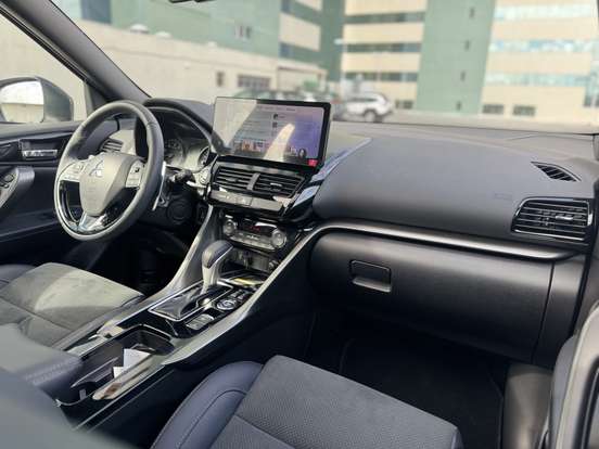 MITSUBISHI-ECLIPSE CROSS-1.5 MIVEC TURBO GASOLINA HPE-S S-AWC CVT MITSUBISHI-ECLIPSE CROSS-2025