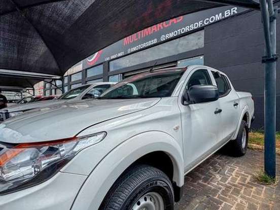 MITSUBISHI-L200 TRITON-2.4 16V TURBO DIESEL GL CD 4X4 MANUAL MITSUBISHI-L200 TRITON-2022