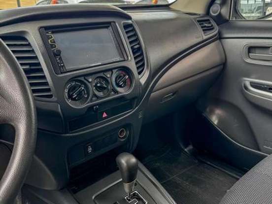MITSUBISHI-L200 TRITON-2.4 16V TURBO DIESEL GL CD 4X4 MANUAL MITSUBISHI-L200 TRITON-2022