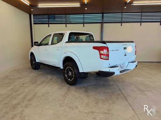 MITSUBISHI-L200 TRITON-2022