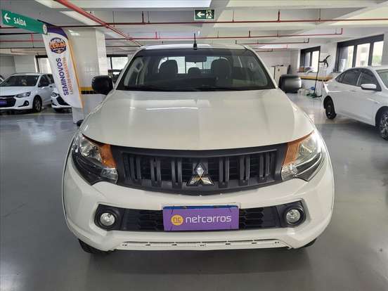 MITSUBISHI-L200 TRITON-2.4 16V TURBO DIESEL OUTDOOR GLX CD 4X4 MANUAL MITSUBISHI-L200 TRITON-2022