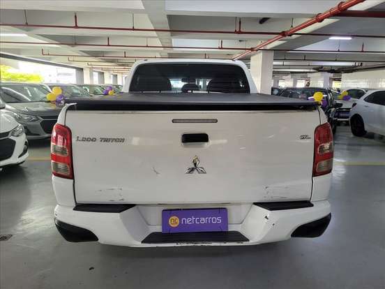 MITSUBISHI-L200 TRITON-2.4 16V TURBO DIESEL OUTDOOR GLX CD 4X4 MANUAL MITSUBISHI-L200 TRITON-2022