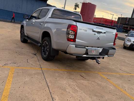 MITSUBISHI-L200 TRITON-2.4 16V TURBO DIESEL SPORT HPE CD 4P 4X4 AUTOMÁTICO MITSUBISHI-L200 TRITON-2022