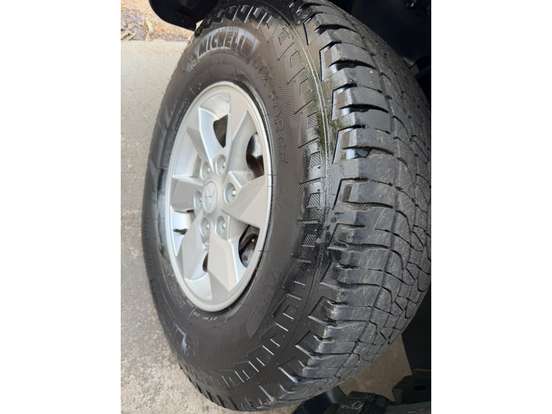 MITSUBISHI-L200 TRITON-2017