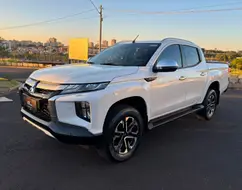 MITSUBISHI L200 TRITON 2.4 16V TURBO DIESEL SPORT HPE-S CD 4P 4X4 AUTOMÁTICO MITSUBISHI L200 TRITON 2.4 16V TURBO DIESEL SPORT HPE-S CD 4P 4X4 AUTOMÁTICO