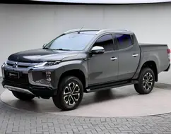 MITSUBISHI L200 TRITON 2.4 16V TURBO DIESEL SPORT HPE-S CD 4P 4X4 AUTOMÁTICO MITSUBISHI L200 TRITON 2.4 16V TURBO DIESEL SPORT HPE-S CD 4P 4X4 AUTOMÁTICO
