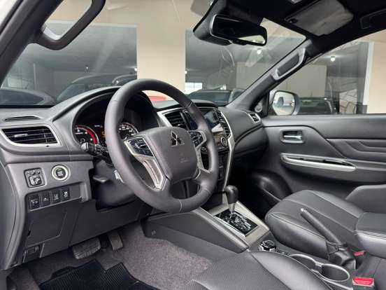 MITSUBISHI-L200 TRITON-2022