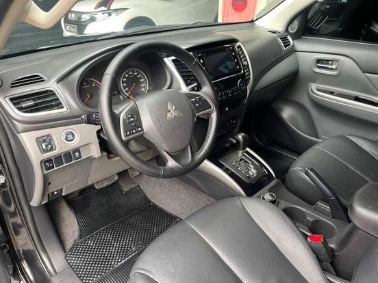 MITSUBISHI-L200 TRITON-2017