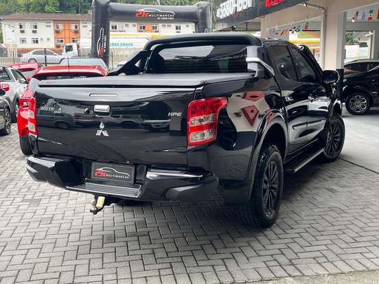 MITSUBISHI-L200 TRITON-2017