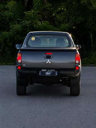 MITSUBISHI-L200 TRITON-2015