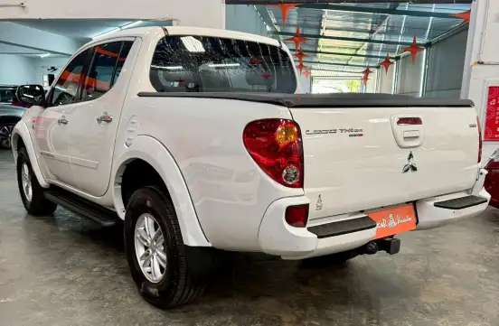 MITSUBISHI-L200 TRITON-2013