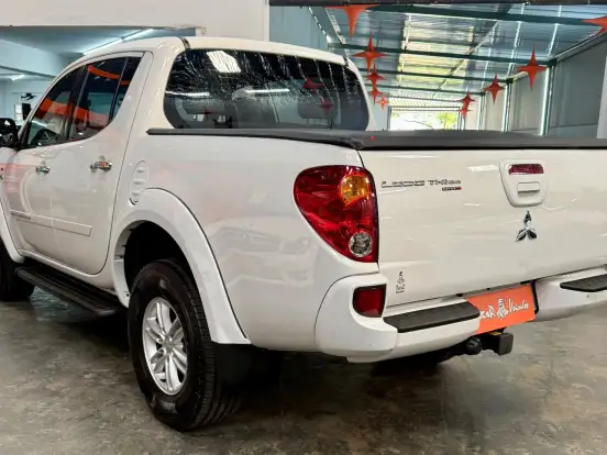 MITSUBISHI-L200 TRITON-3.2 HPE 4X4 CD 16V TURBO INTERCOOLER DIESEL 4P MANUAL MITSUBISHI-L200 TRITON-2013