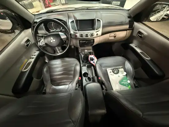 MITSUBISHI-L200 TRITON-2013