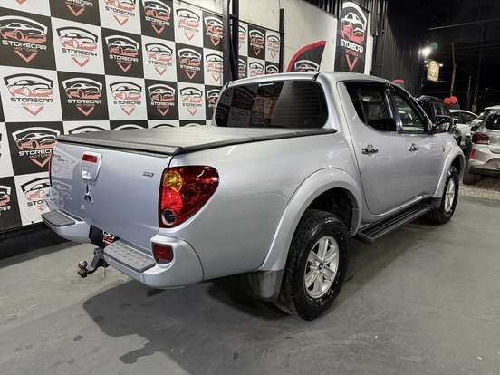 MITSUBISHI-L200 TRITON-2009