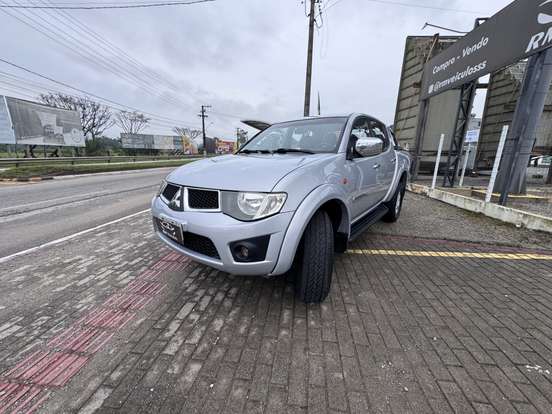 MITSUBISHI-L200 TRITON-2011