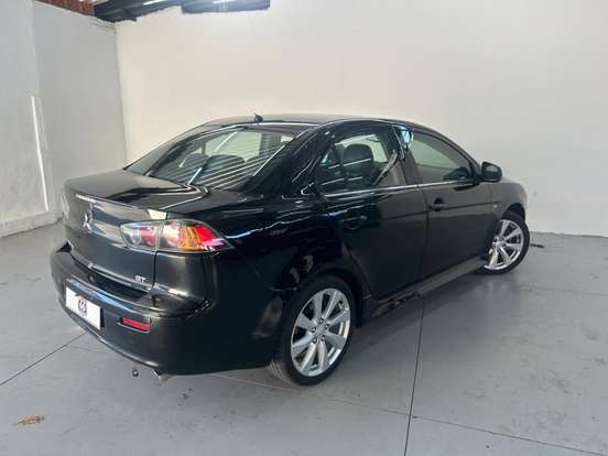 MITSUBISHI-LANCER-2011
